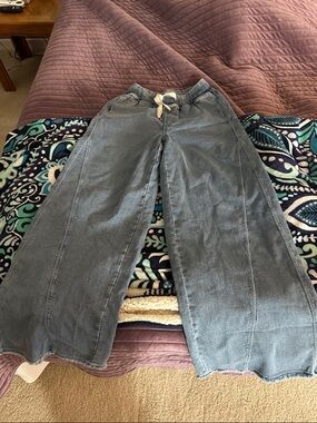 aerie NWOT Wide-leg jeans w/drawstring waistband